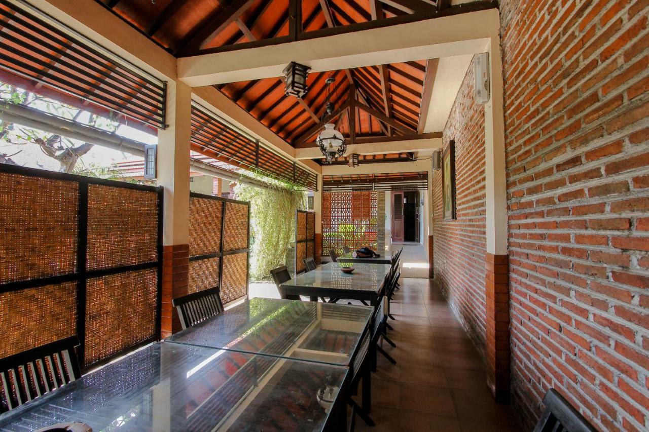 Oyo 1361 Singosari Family Residence Banyuwangi  Exterior foto